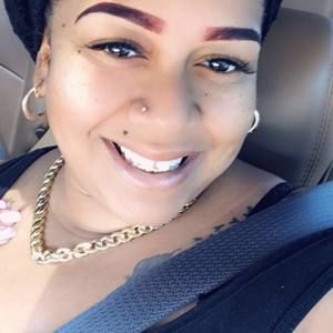 Meet your Posher, Tonia